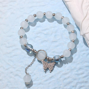 Pulseira Elástica da Moda para Mulheres com Pingente de Estrela e Borboleta de Imitação de Olho de Gato Azul - Product Image 2