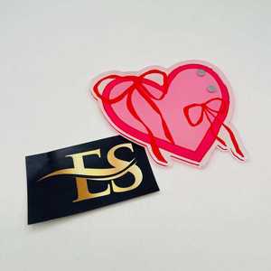 Estuche para Pestañas con Diseño de Corazón Rosa Especial para San Valentín, Estuche Acrílico Brillante con Diseño de Lazo Minimalista, Instrumento de Belleza con Logotipo Personalizado - Product Image 2