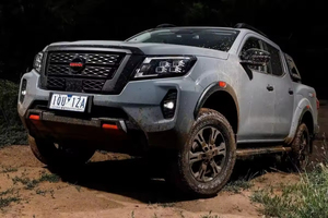 Camioneta <span class=keywords><strong>Nissan</strong></span> Navara en Oferta, 4x4, Caja <span class=keywords><strong>de</strong></span> Cambios Automática, 150-200 CV, Nueva Condición, Emisión Euro VI, Neumáticos R18, Tracción Delantera, Depósito Izquierdo - Product Image 3