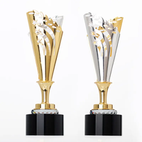 Trophée en cristal K9 gravé personnalisé à prix abordable, avec logo gravé sur base noire, style croix tendance