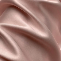 Nouveau tissu satiné imitation acétate, soyeux et brillant, pour robes, robes de soirée, robes de mariée, pyjamas à bretelles et longues chemises de nuit en satin.