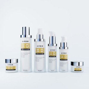 Contenants cosmétiques, emballages de différentes tailles, flacons doubles en forme de cylindre, flacons en plastique avec pompe pulvérisatrice pour lotions, cheveux, <span class=keywords><strong>visage</strong></span> - Product Image 1