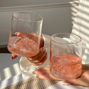 Vaso de jugo de montaña rosa de diseñador de 200ml al por mayor, vaso de cristal de whisky de fondo ultra grueso para restaurantes, diseño bonito - Product Image 6