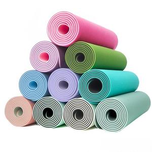Alfombrilla de Yoga TPE Ecológica Personalizada al por Mayor, Barata, Impresa en Negro y Rojo, de los Mejores Fabricantes de Alfombrillas de Pilates - Product Image 3