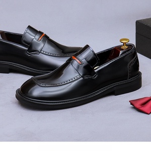 Zapatos Casuales de Cuero Vacuno para Hombre con Acabado Lacado, Cierre Deslizante de Punta Ancha para Uso en Otoño y Negocios - Product Image 6