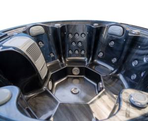 Vasca Idromassaggio Rotonda Premium per Esterni in Acrilico per 7 Persone con Idrogetti Massaggianti, Vasca Idromassaggio da Giardino JW-2213 - Product Image 4