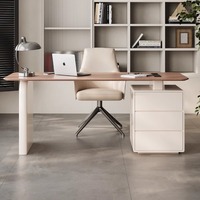 Bureau d'ordinateur moderne de luxe léger et simple, table de direction, bureau d'écriture haut de gamme, bureau de villa écologique et sain