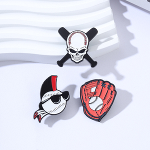Coole schedel honkbal zonnebril broche en klassieke handschoen broche emaille pins vintage honkbal sport broche reversbadge sieraden cadeau - Product Image 2