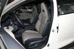 Nuovissimo Lynk and Co 06 2026 Relive 1.5T SUV a Benzina con Cockpit Intelligente Flyme <span class=keywords><strong>Auto</strong></span>, Schermo da 14.6 Pollici, ADAS L2, Direttamente dalla Fabbrica - Product Image 6