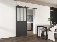 Porte coulissante de grange en acier noir de haute qualité, 3 lames avec plinthe, en verre, à cadre en fer cannelé, double porte intérieure avec verre
