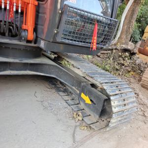 Excavatrice Hitachi ZX130 d'occasion avec coussinets multifonctions pour chenilles Composants centraux incluant moteur, boîte de vitesses, pompe à engrenages, roulement PLC - Product Image 6