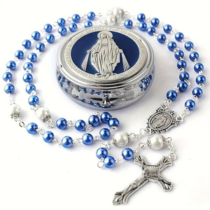 Collana Rosario Personalizzata Fatta a Mano con Perle di Vetro Imitazione 6mm, Regalo Religioso per Donne e Uomini, Ideale per Battesimo - Product Image 1