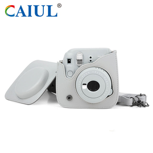 Fujifilm <span class=keywords><strong>Instax</strong></span> <span class=keywords><strong>Mini</strong></span> <span class=keywords><strong>9</strong></span> Groovy Ice Blue Sac de protection rigide en matériau PU souple pour une utilisation instantanée de l'appareil photo - Product Image 4