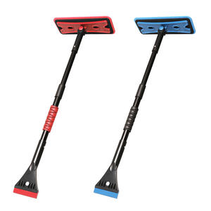 Grattoir à glace et pelle à neige télescopique rouge et bleu en alliage d'aluminium et mousse EVA pour le déneigement hivernal des voitures - Product Image 4