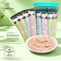 Vente en gros directe d'usine de friandises pour animaux de compagnie, bâtonnets pour chats, sachets de nourriture humide pour chats, saveurs poulet, saumon et thon