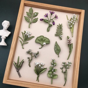 Broche de Pérolas em Forma de Flor na Cor Verde Vintage para Mulheres, Presente de Joias - Product Image 1