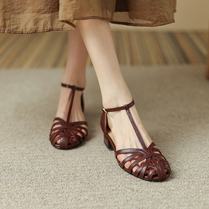 Wholesale Vintage Roman High Quality Pu Leather Women Summer Outdoor Beach Casual Flat <b>Sandals</b> - Product Image 4