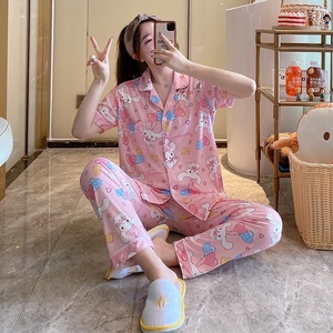 Nuevo Diseño de Pijamas para Mujer, Conjunto de 2 Piezas con Estampado de Dibujos Animados, Pantalones Cortos de Seda de Leche, Ropa de Dormir de Verano con Cuello Solapa - Product Image 5