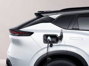 Jiben Auto Nuevo Dongfeng Fengshen L7 EV Coche Eléctrico SUV PHEV Vehículo de Nueva Energía de China Coche Usado - Product Image 6