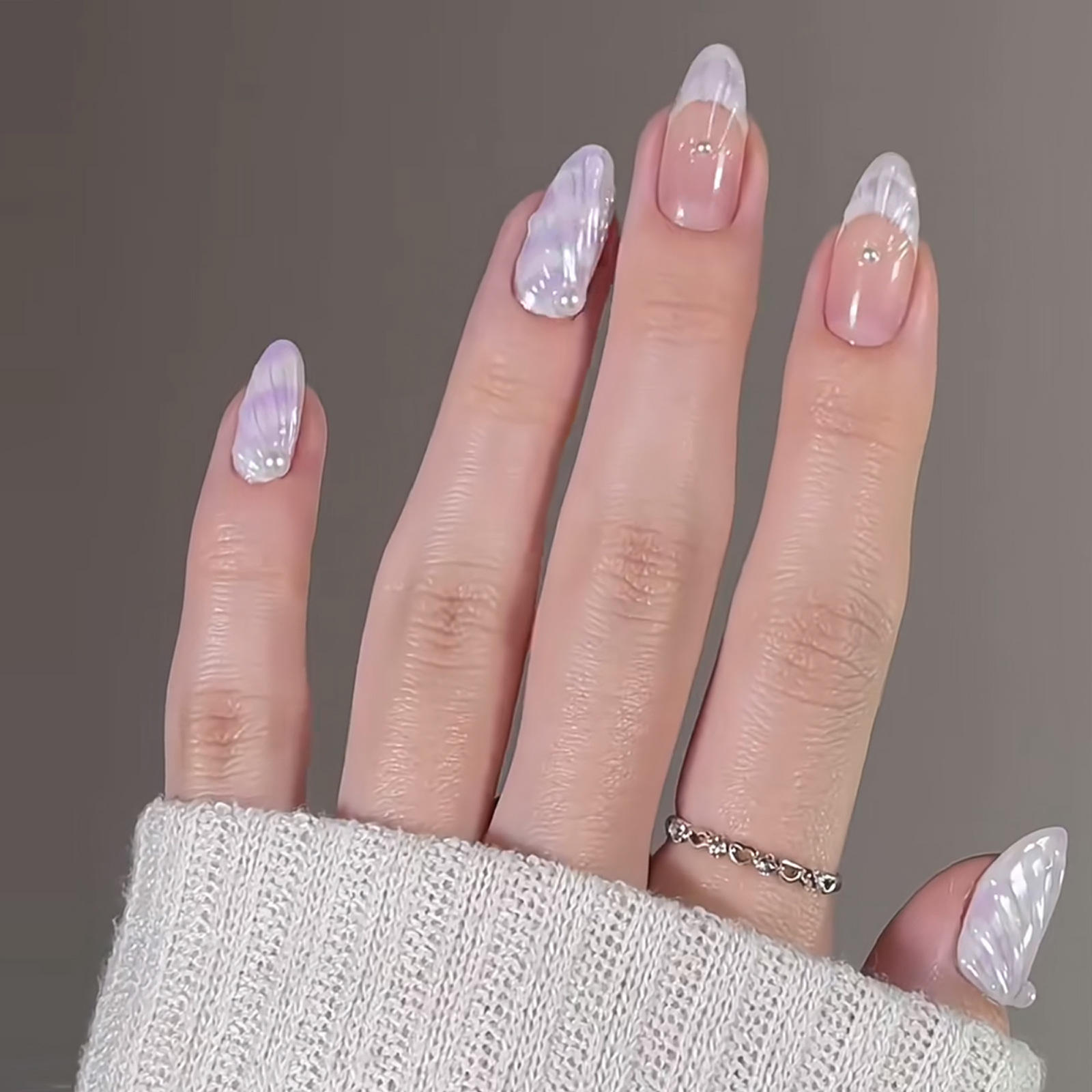 ดาวตก BZ1497ไล่ตามดวงจันทร์