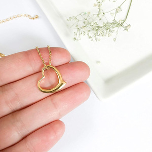 Collana con ciondolo a forma di cuore per donna, gioielli semplici e alla moda, regalo per l'uso quotidiano - Product Image 4