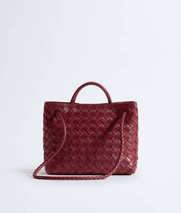 Bolso de mano Bottega BV en piel Intrecciato flexible con detalle de nudo distintivo y correa cruzada deslizante Veneta - Product Image 4