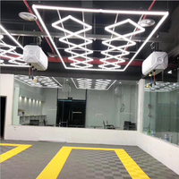 Lumière hexagonale LED personnalisée, luminaires de plafond modernes, lumière d'atelier automobile