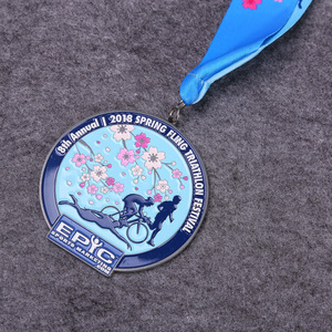 เหรียญรางวัลกีฬามาราธอนแบบกำหนดเอง ทำจากโลหะ ทนทาน แกะสลักได้ เหมาะสำหรับการแข่งขันกีฬา ระยะทาง 21.0975 กม. พร้อมตราสัญลักษณ์สำหรับผู้เข้าเส้นชัย - Product Image 3