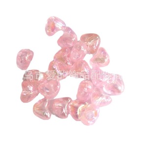 Imitación de perla rosa esmerilada en forma de medio corazón con base plana para la fabricación de joyas - Product Image 1