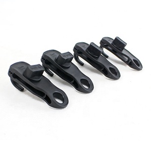 2022 nouveaux clips de bâche de <span class=keywords><strong>crochet</strong></span> de requin de tente en plastique extérieure - Product Image 1