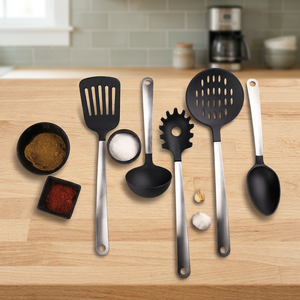 Ensemble d'ustensiles de cuisine en nylon Anax de 7 pièces avec manches en acier inoxydable |   Spatule, louche et cuillère à pâtes résistantes à la chaleur et compatibles lave-vaisselle - Product Image 3
