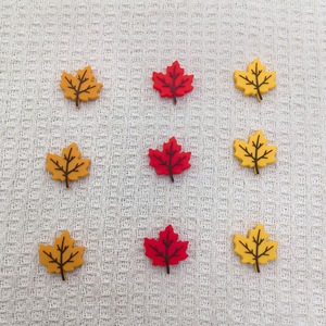 Cuentas de silicona con forma de hoja de otoño para decoración de uñas, cuentas sueltas coloridas en rojo, amarillo y naranja - Product Image 4