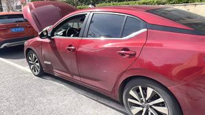 Nissan Sylphy E-POWER 2022, Tecnología Híbrida Japonesa, Confiable, 1.2L, Automático, Sedán con Volante a la Izquierda, Entrada sin Llave, Arranque con Botón, Vehículo Usado - Product Image 3