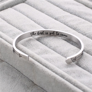 Letras grabadas <span class=keywords><strong>LO</strong></span> <span class=keywords><strong>MEJOR</strong></span> ESTÁ POR VENIR Acero inoxidable Nueva pulsera Personalidad DIY Diseño de comercio exterior - Product Image 4