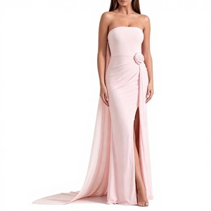 Abito lungo da donna a sirena senza spalline con fiori 3D e drappeggio, con strascico a mantella - Collezione Sehe Fashion - Product Image 2
