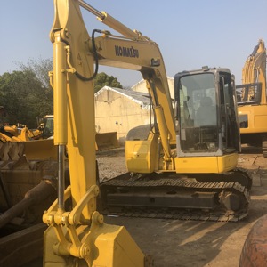Imported Used Komatsu PC60 Excavator 29 Ton 1.7m Bucket Capacity Easy to Transport for Road Farm and Municipal Engineering - Product Image 4