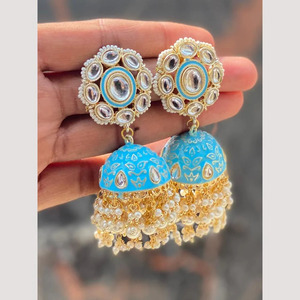 ต่างหูทองชุบแบบทำมือประดับด้วย Kundan และ Meenakari สำหรับเจ้าสาวและผู้หญิง - Product Image 5
