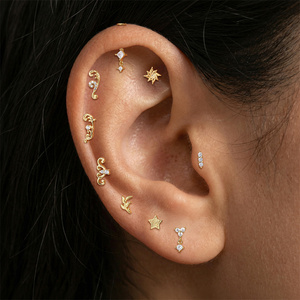 Piercing labret en argent sterling S925 plaqué or 18 carats avec zircon, hypoallergénique, à dos plat, pour cartilage, tragus, hélix - Product Image 1