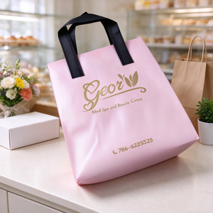21x11x26cm Custom Logo Laminated Non Woven Tote <b>Bag</b> Waterproof <b>Reusable</b> Pink Takeaway <b>Bag</b> for Bakery <b>Food</b> Packaging - Product Image 3