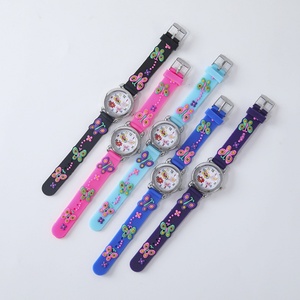 Montre à quartz pour enfants avec bracelet en silicone, motifs floraux colorés, plusieurs couleurs disponibles - Product Image 5