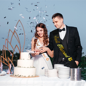 Kit Fascia in Raso 'Just Married' per Sposi, Set da 2 Pezzi con Stampa in Lamina Dorata, Accessori per Addio al Nubilato e Addio al Celibato, Staccabile - Product Image 2