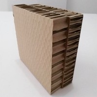 Emballage en rouleau de papier nid d'abeille en carton duplex biodégradable et recyclable pour la protection des palettes de boissons