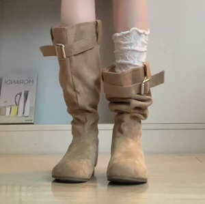 Botines de moda para mujer con diseño exclusivo, estilo holgado y versátil, con efecto fruncido y apilado, punta redonda, tacón invisible que aumenta la altura y estiliza la figura. - Product Image 5