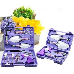 Set da Giardinaggio per Donne Più Popolare, 10 Pezzi Multifunzione con <span class=keywords><strong>Fiori</strong></span> <span class=keywords><strong>Viola</strong></span>, Regalo in Scatola di Plastica, Utensili in Acciaio Inossidabile - Product Image 1