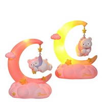 Veilleuse en forme d'ours avec design de lune croissante et d'étoiles, en résine, couleurs rose et jaune, cadeau d'anniversaire créatif