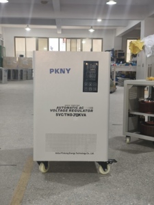 Автоматический стабилизатор напряжения сверхнизкого входного диапазона 70В/80В/90В/100В/120В~250В / Регулятор напряжения SVC-60/70 кВА, Эстабилизатор напряжения 220В - Product Image 1