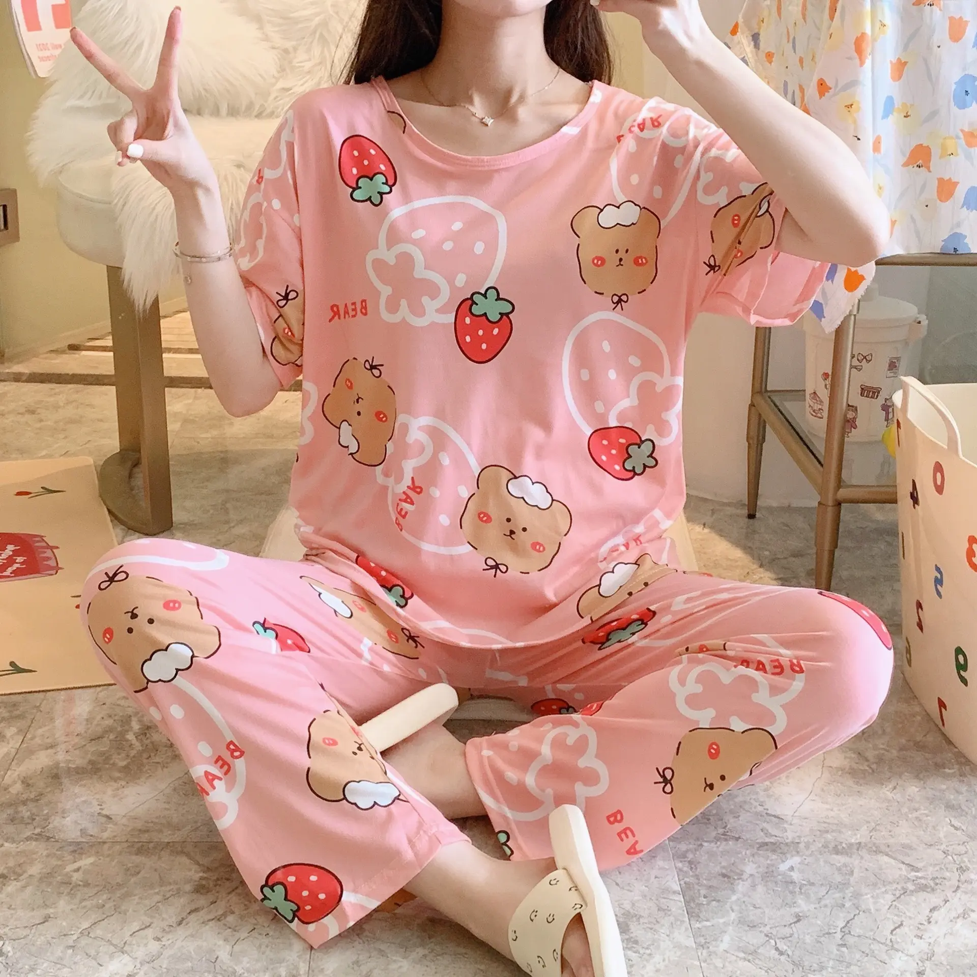 Großhandel billig Kurzarm Frauen Sommer Mädchen zweiteilige Nachtwäsche Pyjamas Set Mode Cartoon Tier gedruckt niedlichen Pyjamas