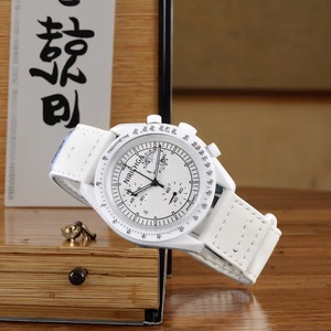 La boîte de <span class=keywords><strong>montre</strong></span> de luxe la plus vendue pour hommes convient à l'ensemble de palettes de couleurs sur le thème japonais de la <span class=keywords><strong>montre</strong></span> à quartz <span class=keywords><strong>Swatch</strong></span> - Product Image 1