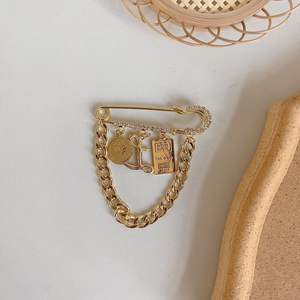 Broche de Haute Qualité Style Rétro Personnalisé, <span class=keywords><strong>Pin</strong></span>'s Polyvalent Tendance, <span class=keywords><strong>Corsage</strong></span> avec Perles pour Manteau ou Pull, Bijou Féminin à la Mode - Product Image 5