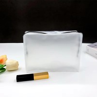 Sac cosmétique personnalisé OEM de marque EVERSTAR, en EVA translucide givré de 0,3 mm d'épaisseur, avec fermeture éclair et design anti-humidité imprimé en gravure